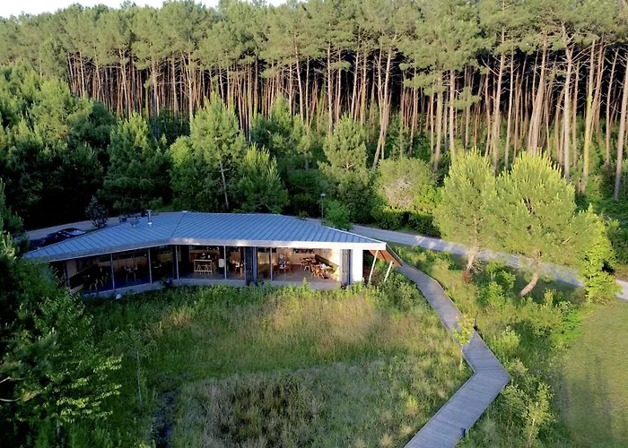 Les Echasses Golf & Surf Eco Lodge